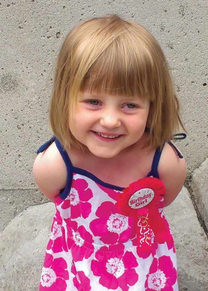little girl hairstyle with bangs (30)